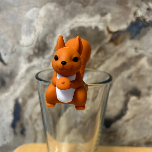 Eichhörnchen Tee Ei