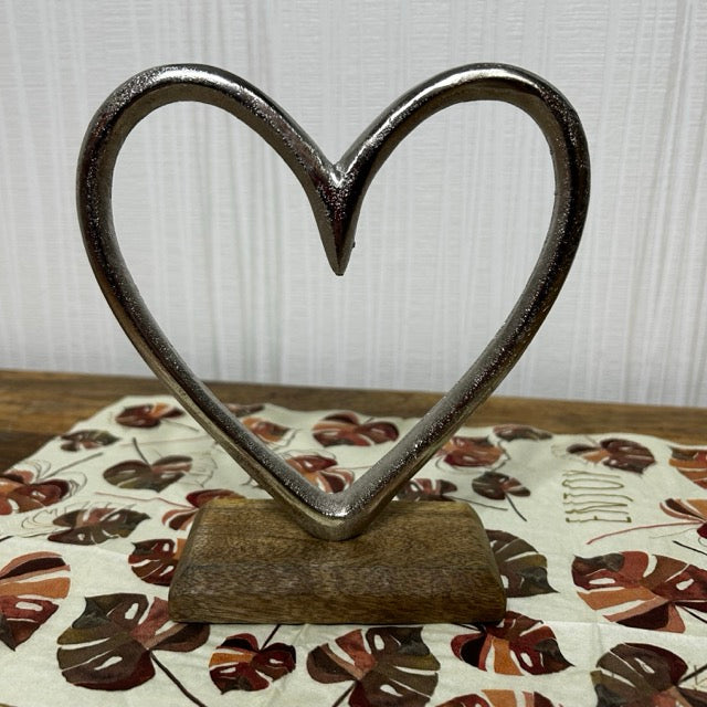 Aufsteller Herz auf Mangoholz - Sockel aus Metall, Silber/Braun (B/H/T) 16x17x5cm