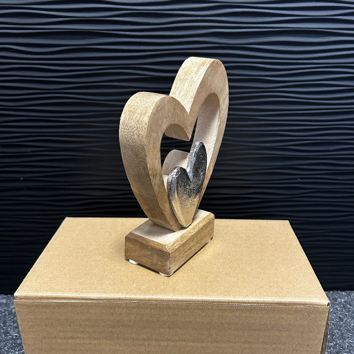 Aufsteller Herz aus Mangoholz/Metall, Silber/Natur (B/H/T) 13x17x5cm
