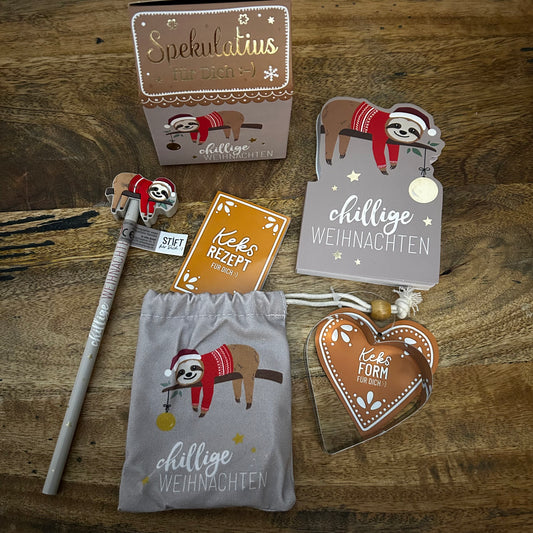 Chillige Weihnachten Faultier Set3 mit Notizblock, Bleistift, Keksform und Spekulatius