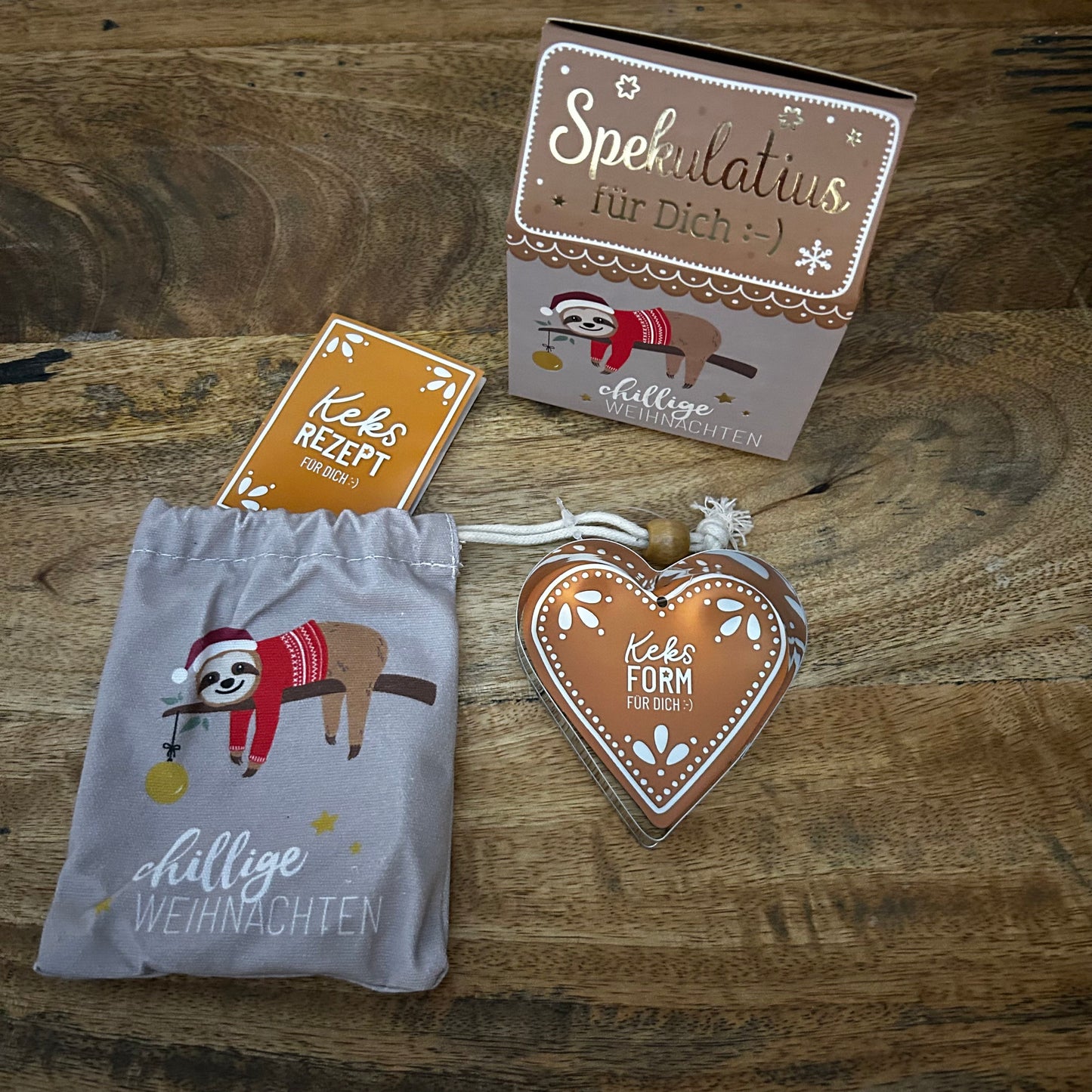 Chillige Weihnachten Faultier Set mit Keksform und Spekulatius